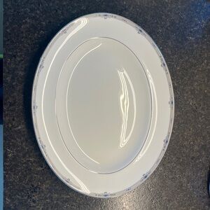 Wedgwood Amherst Oval Platter 14” Bone China